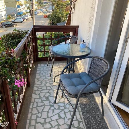Camere mansarda cu balcon Curtea de Argeş Exterior foto